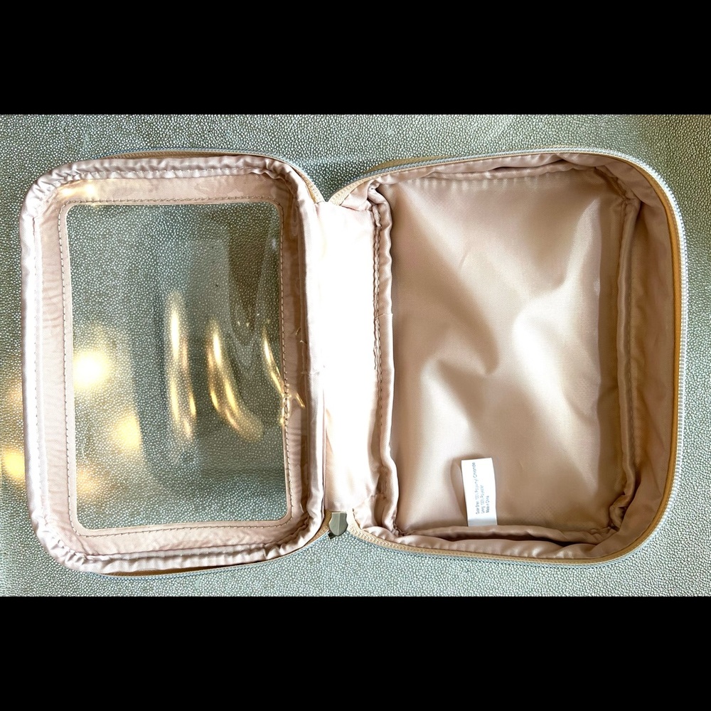 BÉIS - The On The Go Essential Case